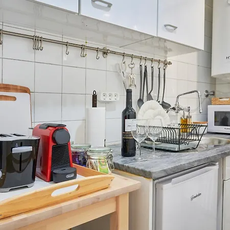 Idyllic Light-filled Alfama Apt, By Timecooler 아파트 *