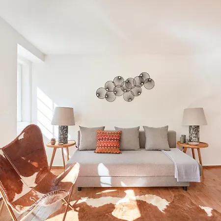 Idyllic Light-filled Alfama Apt, By Timecooler Appartement