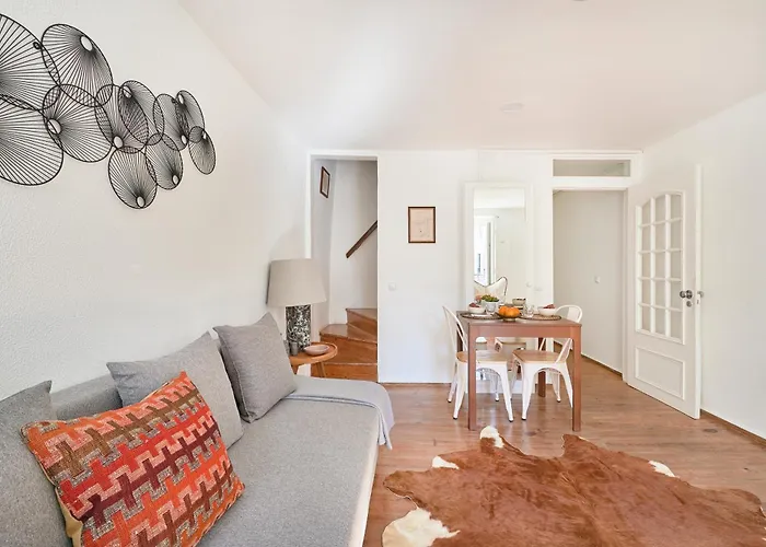 شقة Idyllic Light-filled Alfama Apt, By Timecooler