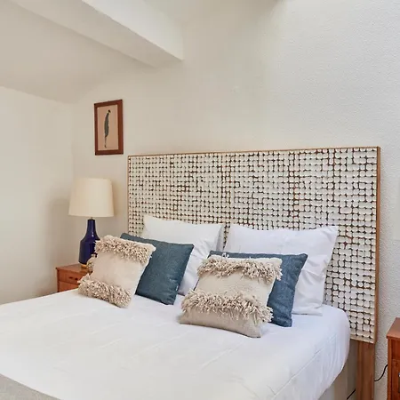 아파트 Idyllic Light-filled Alfama Apt, By Timecooler 리스본