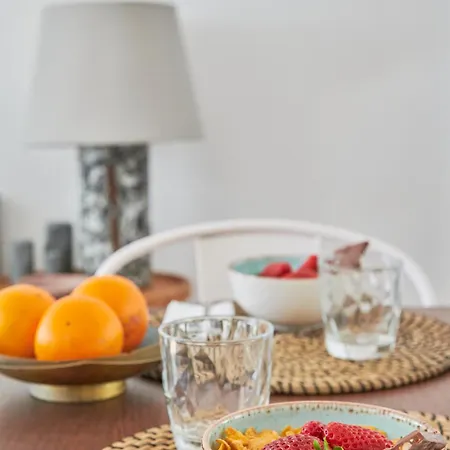 Idyllic Light-filled Alfama Apt, By Timecooler 아파트 리스본